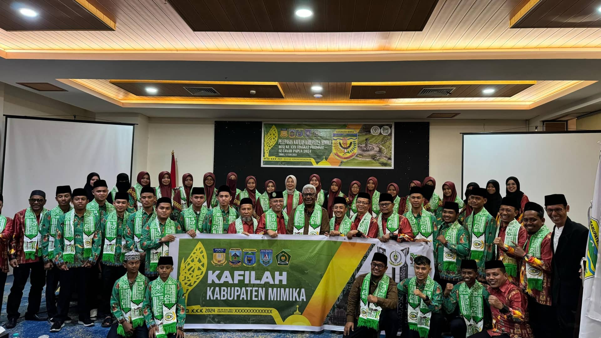 Ilustrasi berita Mimika: Lepas 52 Kafilah, Bupati John Rettob Berharap Mimika Juara Umum MTQ XXX Tingkat Provinsi se-Tanah Papua, "yang Juara Saya Kasih Bonus"