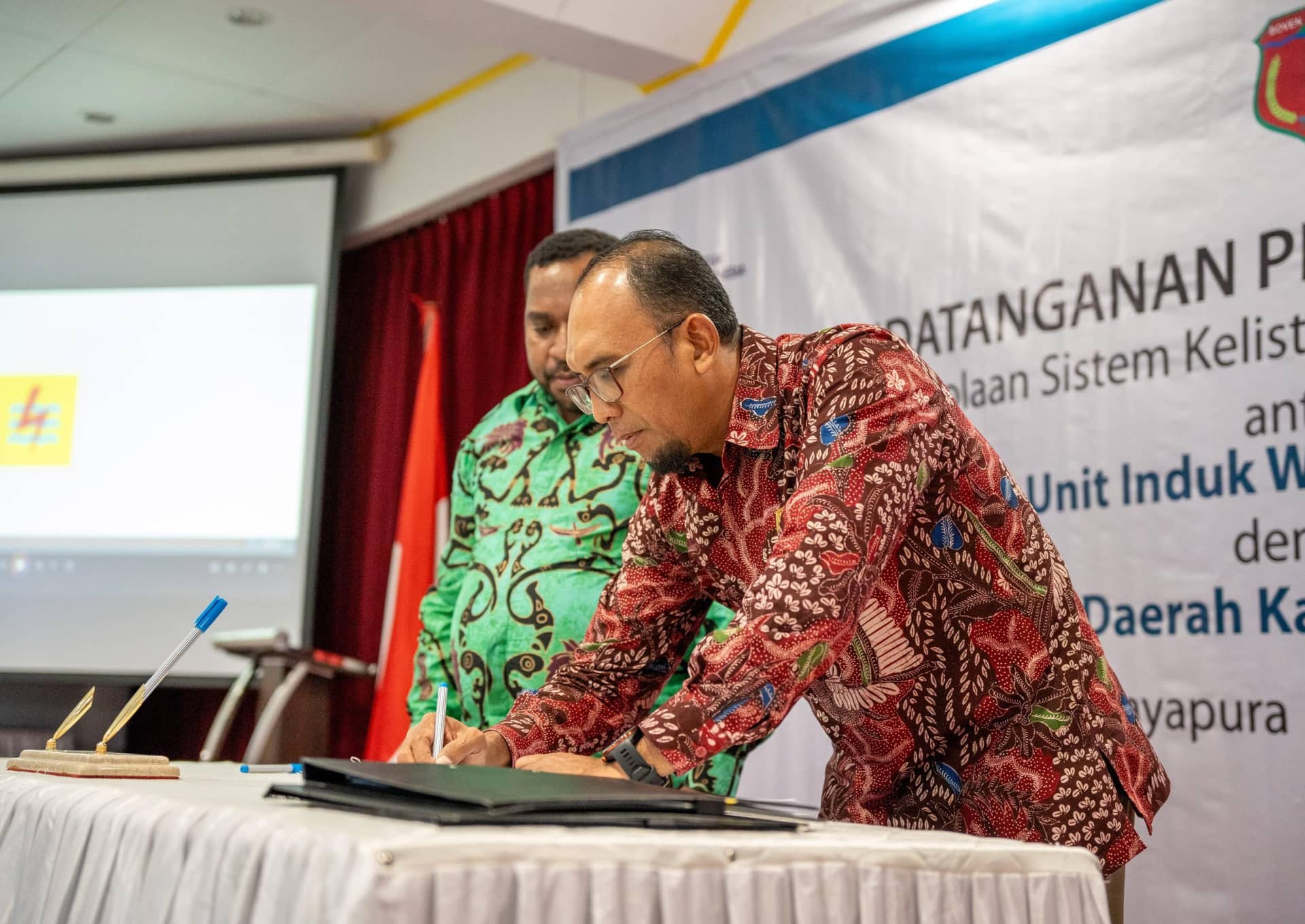 Ilustrasi berita Papua: PLN dan Pemkab Boven Digoel Jalin Kerja Sama Pengoperasian Kelistrikan Kampung Asiki, Boven Digoel