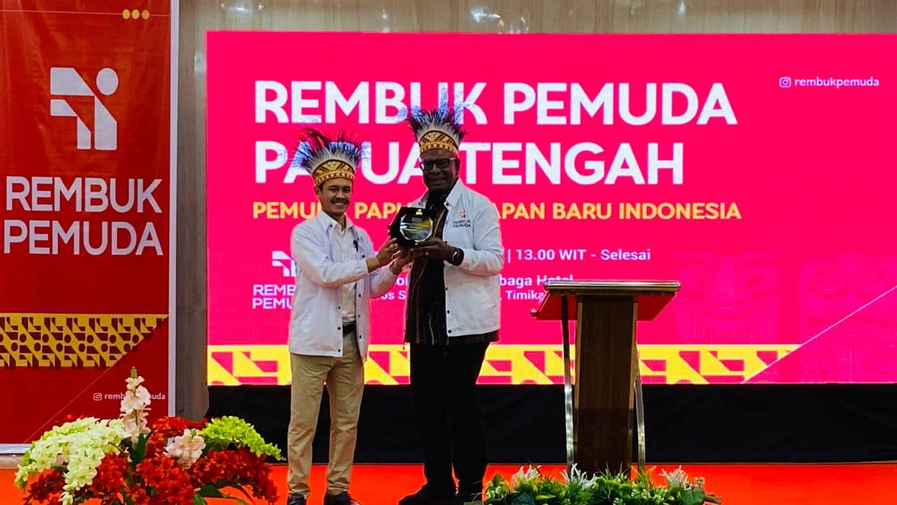 Ilustrasi berita Mimika: Buka Kegiatan Rembuk Pemuda, Bupati Johannes Rettob Minta Pemuda di Mimika Jangan Terpecah