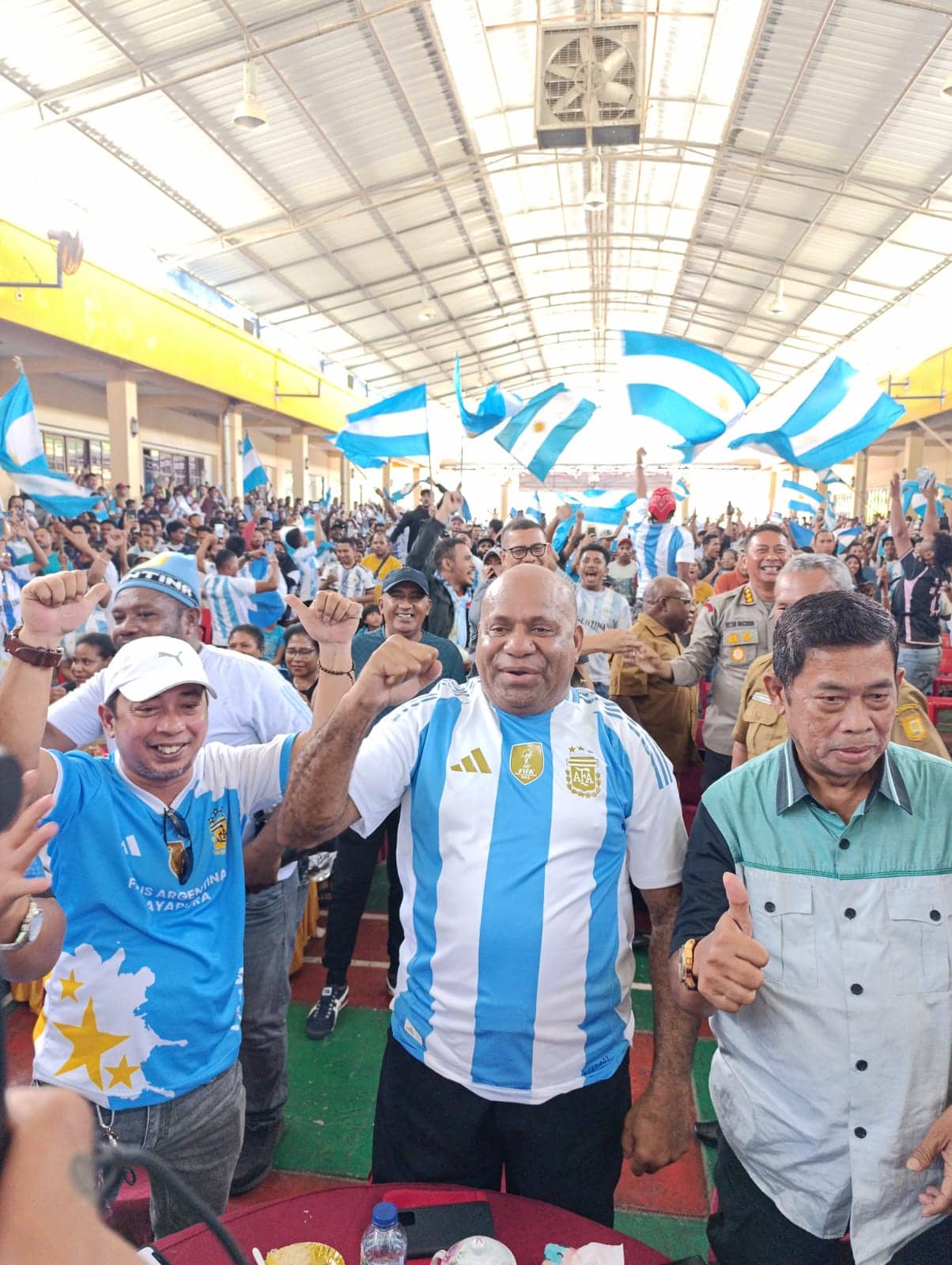Ilustrasi berita Papua: Gelar Nobar Final Copa America, Irjen Fakhiri Apresiasi Fans Argentina Ikut Jaga Kamtibmas
