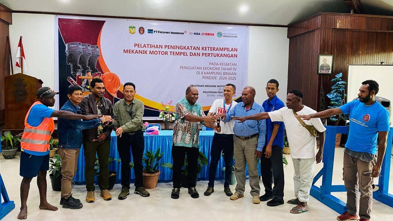 Ilustrasi berita Mimika: Tingkatkan Keterampilan, PTFI Beri Pelatihan Mekanik Motor Tempel dan Pertukangan kepada 50 Warga Kamoro