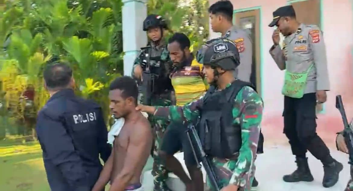 Ilustrasi berita Papua: Dua Pelaku Curanmor dan Pemilik 35 Paket Ganja Ditangkap di Perbatasan RI-PNG