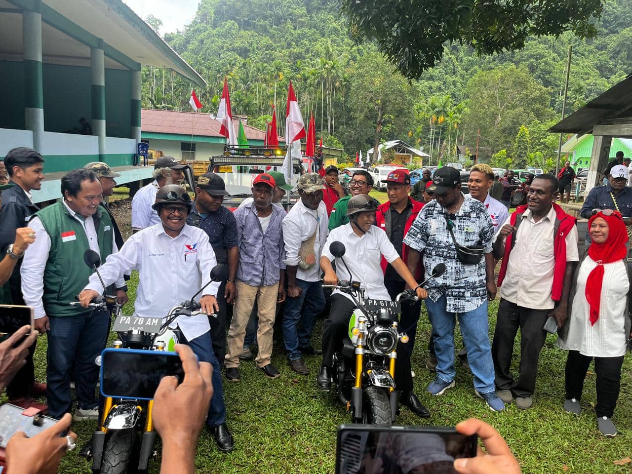 Ilustrasi berita Papua: Di Kabupaten Jayapura, Paslon Alpius Toam-Giri Wijayantoro Jadi yang Pertama Daftar ke KPU