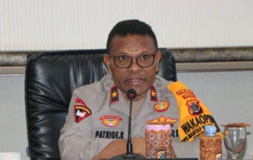 Ilustrasi berita Papua: Komjen Mathius D Fakhiri Maju Pilkada Serentak 2024, Brigjen Patrige Renwarin Jadi Kapolda Papua