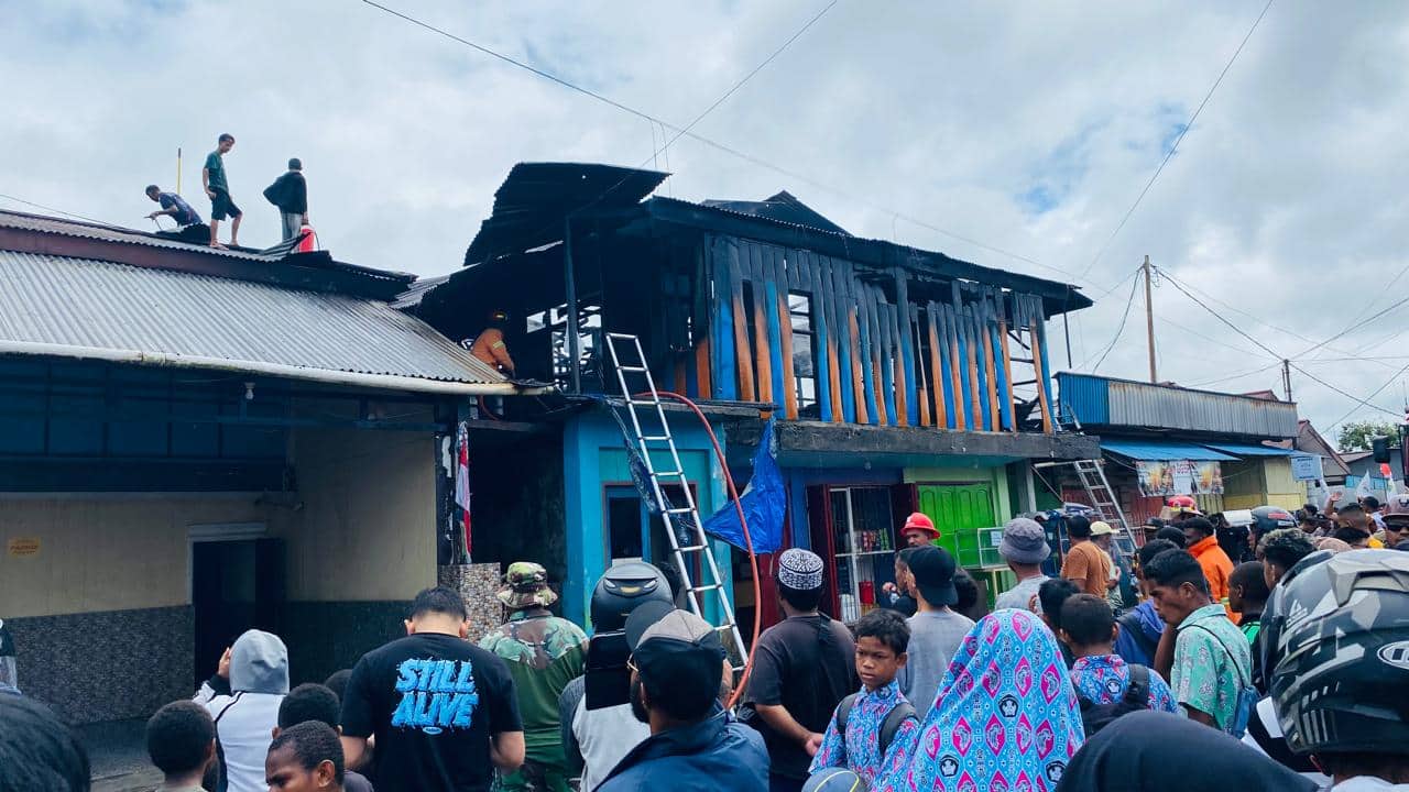 Ilustrasi berita Mimika: Dua Bocah Ada di Kamar Kos Nomor 2 Saat Kebakaran Melanda Rumah di Jalan Pendidikan Timika