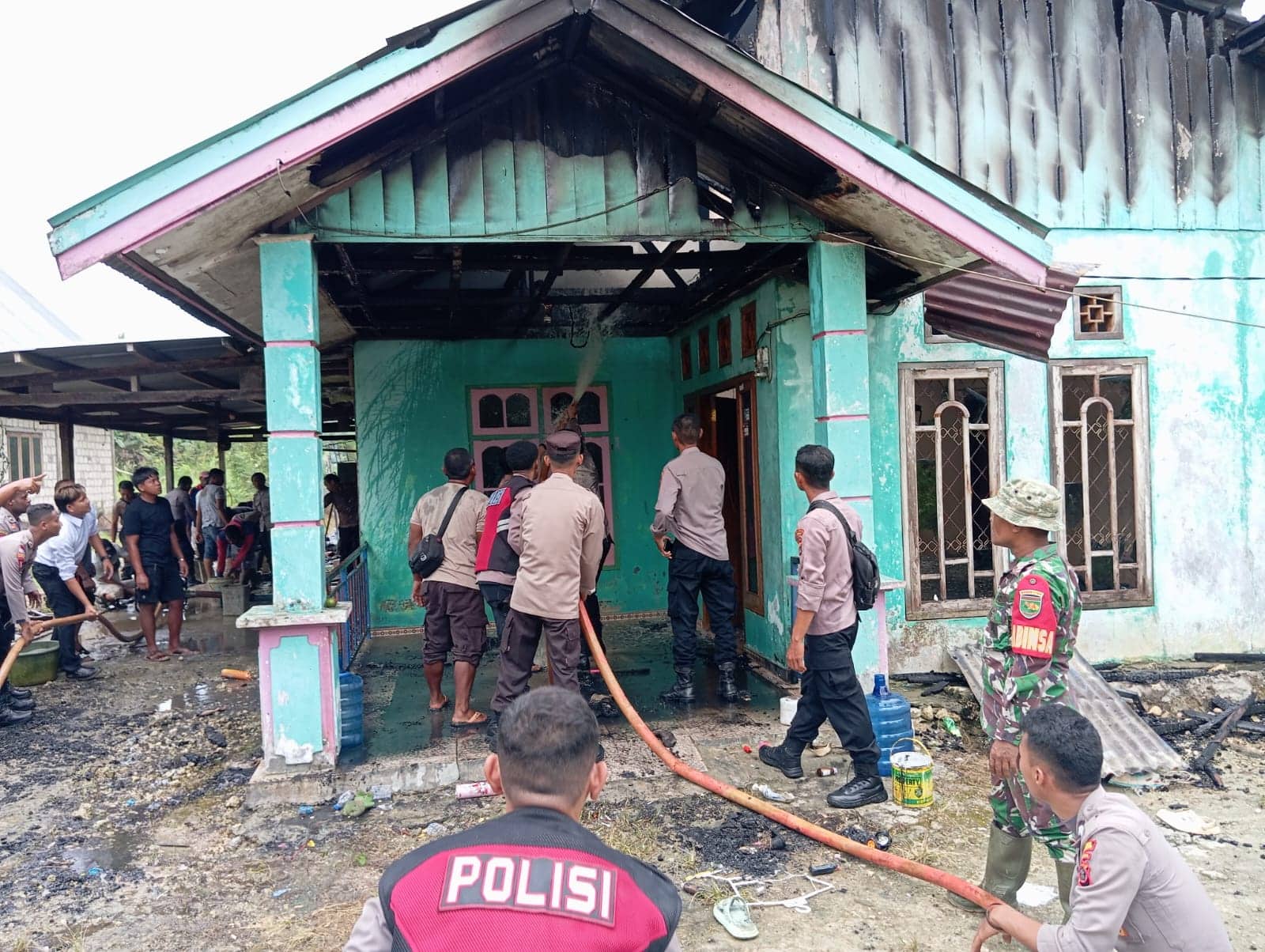 Ilustrasi berita JAYAPURA: Rumah Milik Personil Polres Keerom Ludes Terbakar, Kerugian Capai Rp 200 Juta
