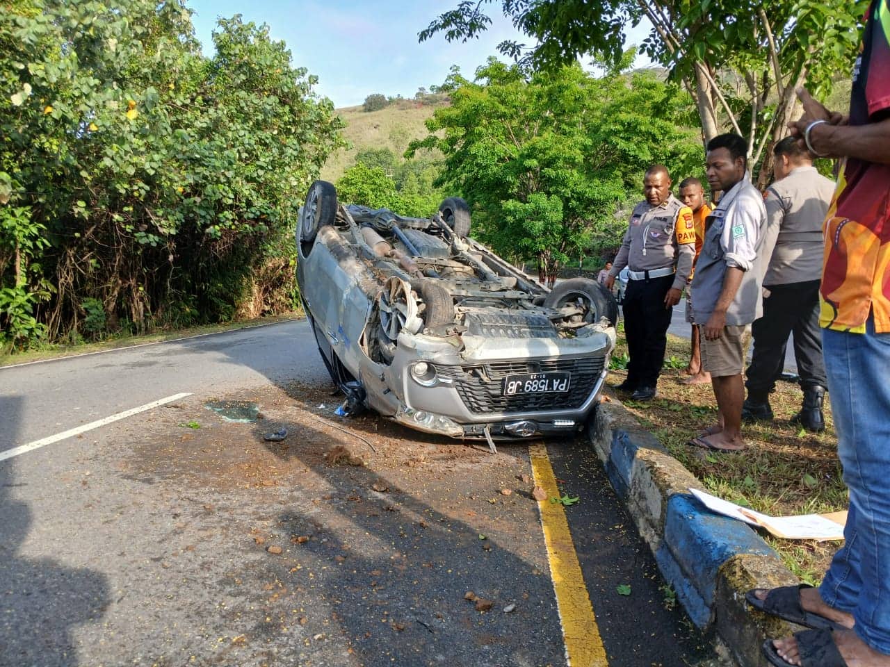 Ilustrasi berita JAYAPURA: Akibat Miras, Mobil Avanza Jungkir Balik di Sentani, Pengemudi dan Anak 10 Tahun Luka-luka