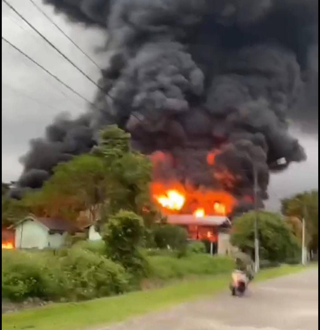 Ilustrasi berita Mimika: Gudang di Mile 32 Timika Terbakar