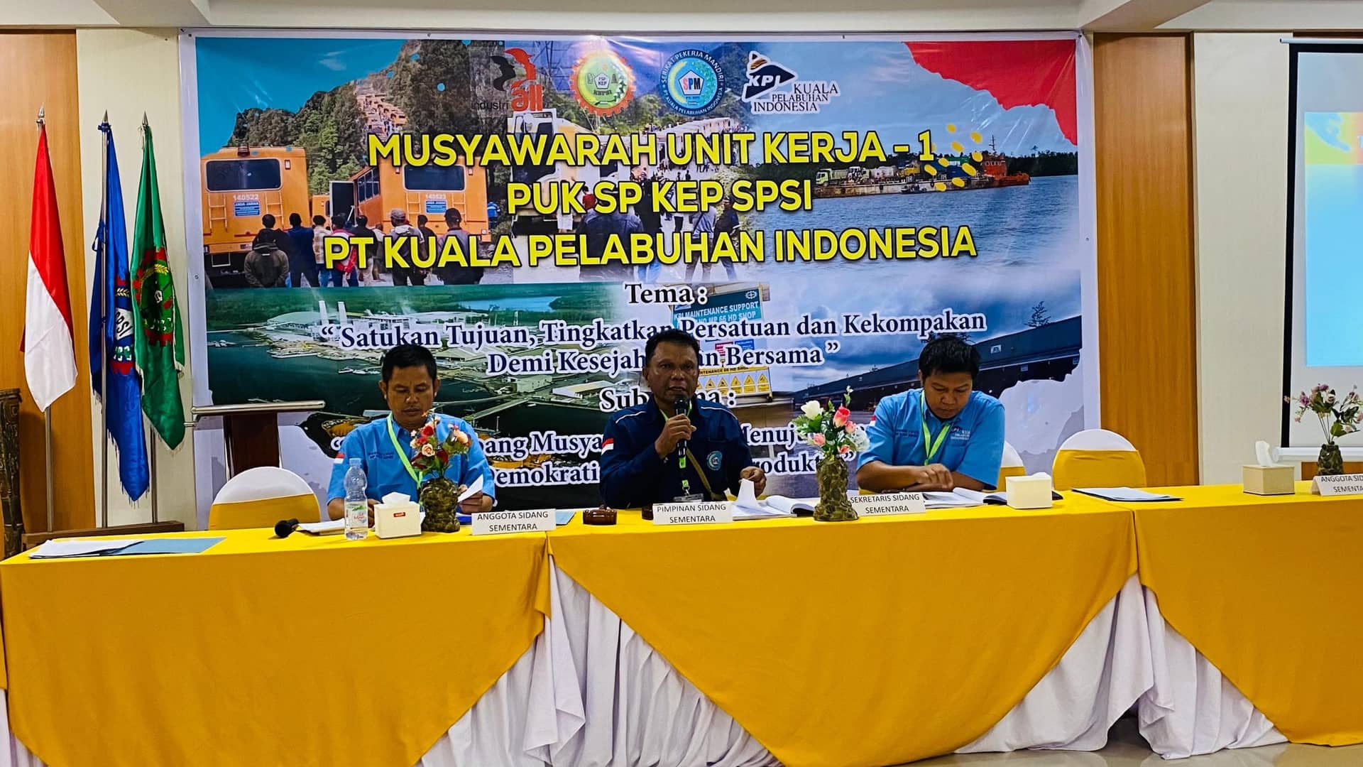Ilustrasi berita LENSA FOTO: Galery Foto Musnik ke-1 PUK SP KEP SPSI PT Kuala Pelabuhan Indonesia