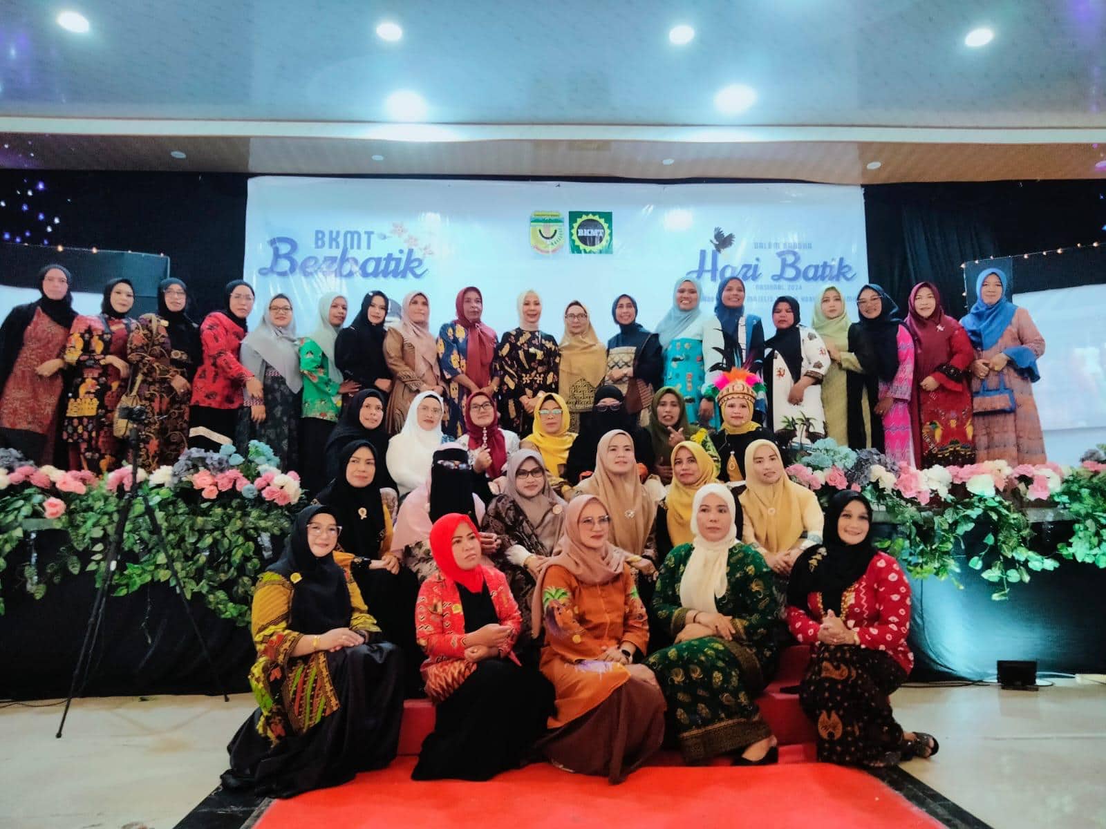Ilustrasi berita LENSA FOTO: Galery Foto Kegiatan BKMT Mimika Sambut Hari Batik Nasional