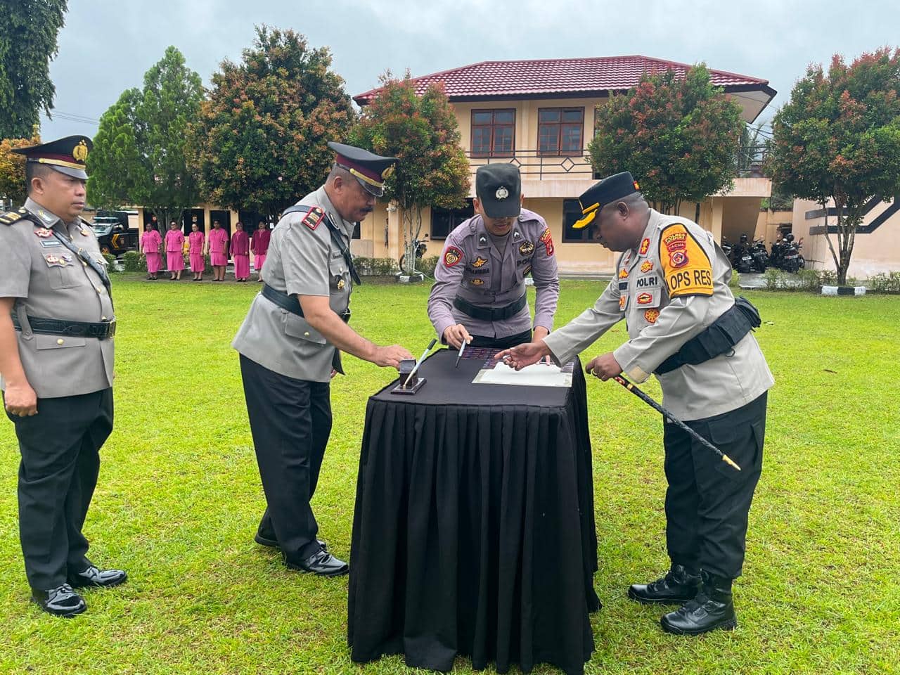Ilustrasi berita JAYAPURA: Kasat Lantas dan Dua Kapolsek di Polres Jayapura Diganti, Pejabat Baru Diminta Koordinasi dengan Tomas