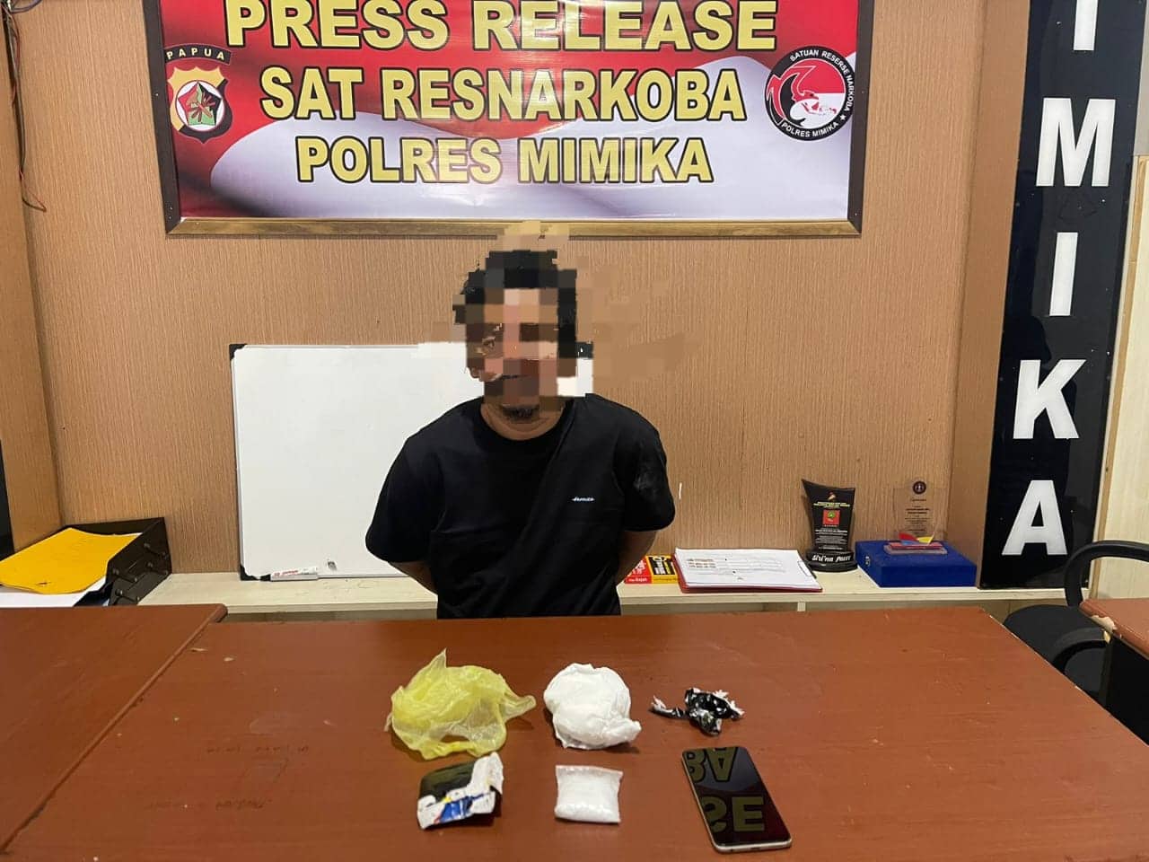 Ilustrasi berita Mimika: Selundupkan 40,16 Gram Shabu ke Yahukimo, Penumpang Pesawat Ditangkap di Bandara Mozes Kilangin