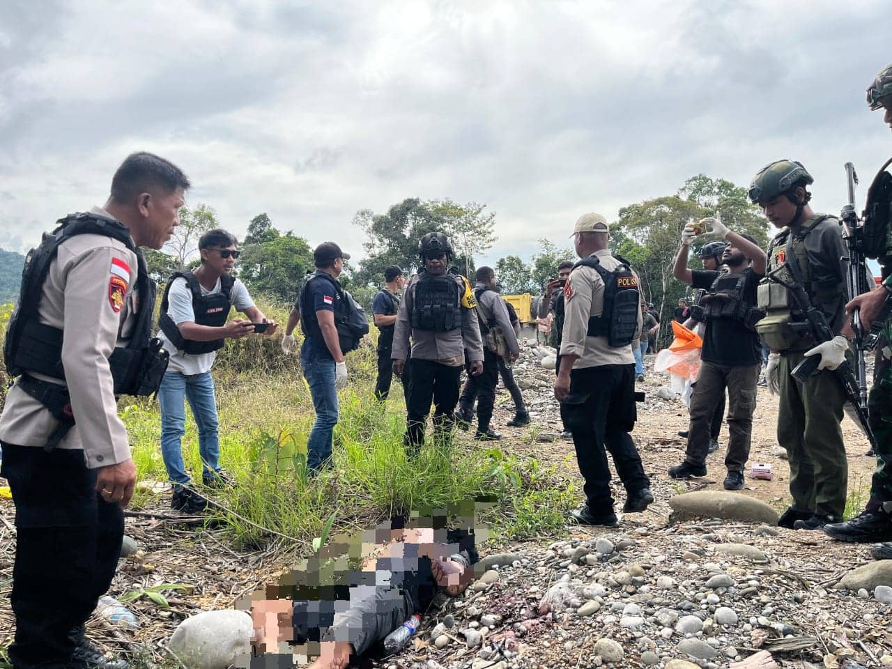 Ilustrasi berita BERITA UTAMA: Sopir Truk Ditembak OTK di Jalan Trans Wamena Jayapura