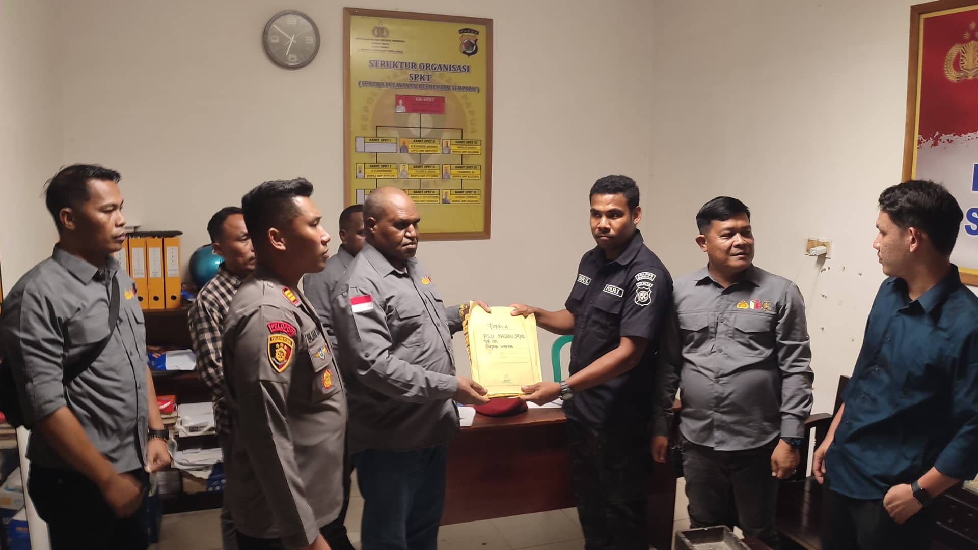Ilustrasi berita Mimika: Sentra Gakumdu Limpahkan Laporan Dugaan Pelanggaran Pilkada ke Polres Mimika
