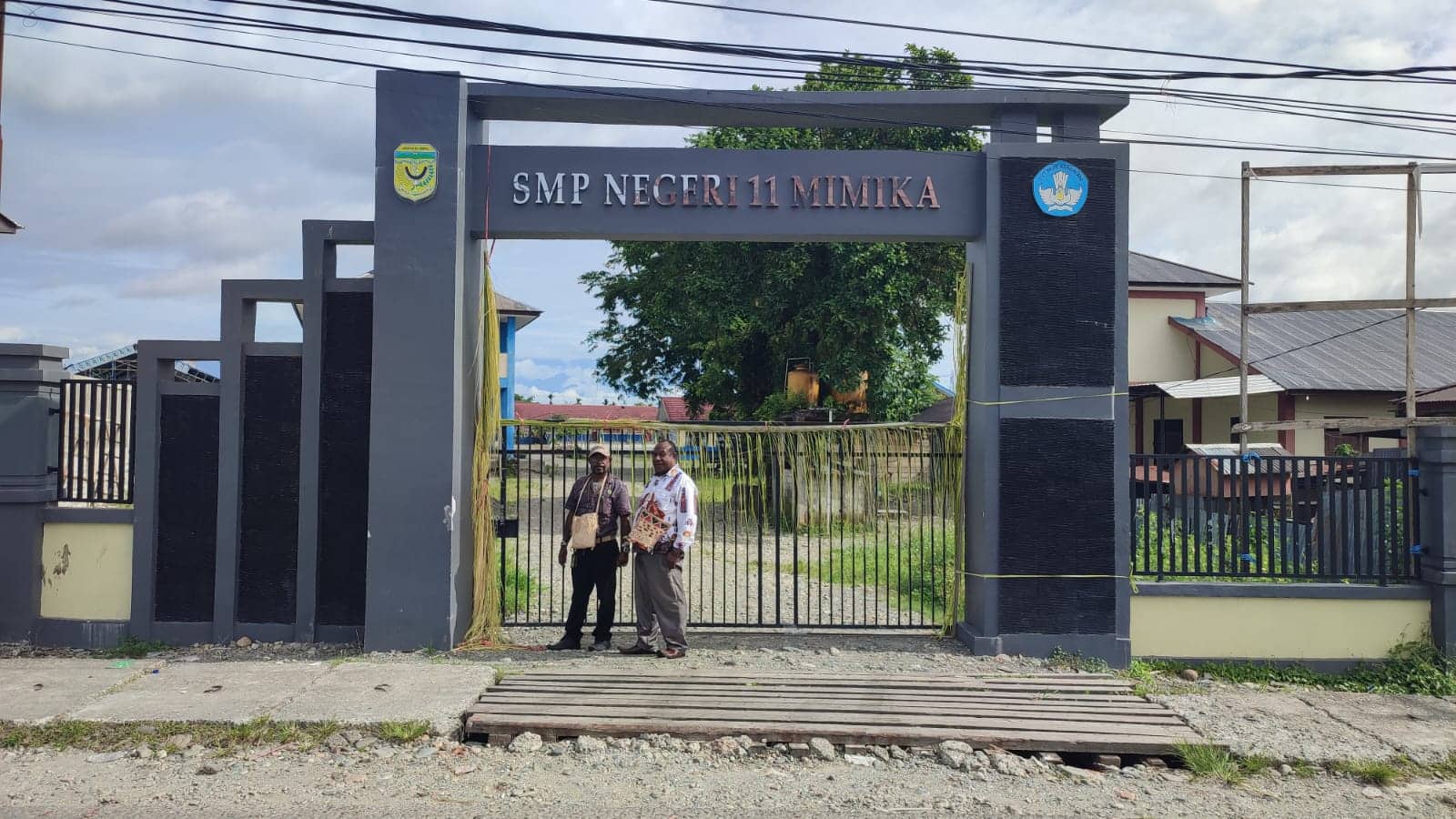 Ilustrasi berita Mimika: Dua Lembaga Adat Palang SMP Negeri 11 Timika, Ini Penyebabnya