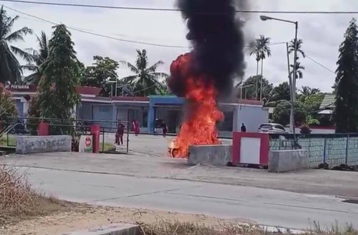 Ilustrasi berita JAYAPURA: Usai Isi Bensin, Honda GL Pro Terbakar di SPBU Koya Timur Jayapura