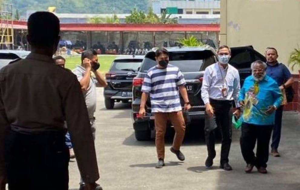 Ilustrasi berita Mimika: Disoroti Beri "Keistimewaan" Keluar Masuk Tahanan Bekas Bupati Mimika, Begini Kata Kalapas Timika