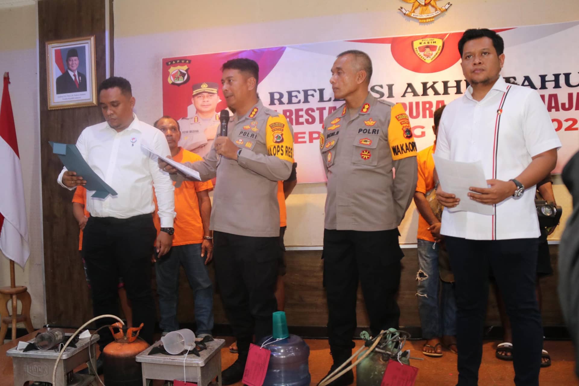 Ilustrasi berita JAYAPURA: Sebulan Penuh Gelar Pesta, Delapan Pemuda Ditangkap Polisi