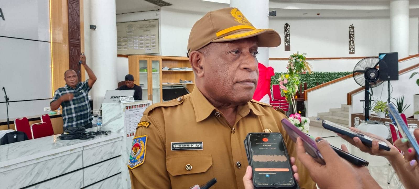 Ilustrasi berita Mimika: Ini Tanggapan Pemprov Papua Tengah Terkait Pro Kontra Kehadiran Dua Perusahaan yang Tangani Pabrik Keramik dan Semen di Timika