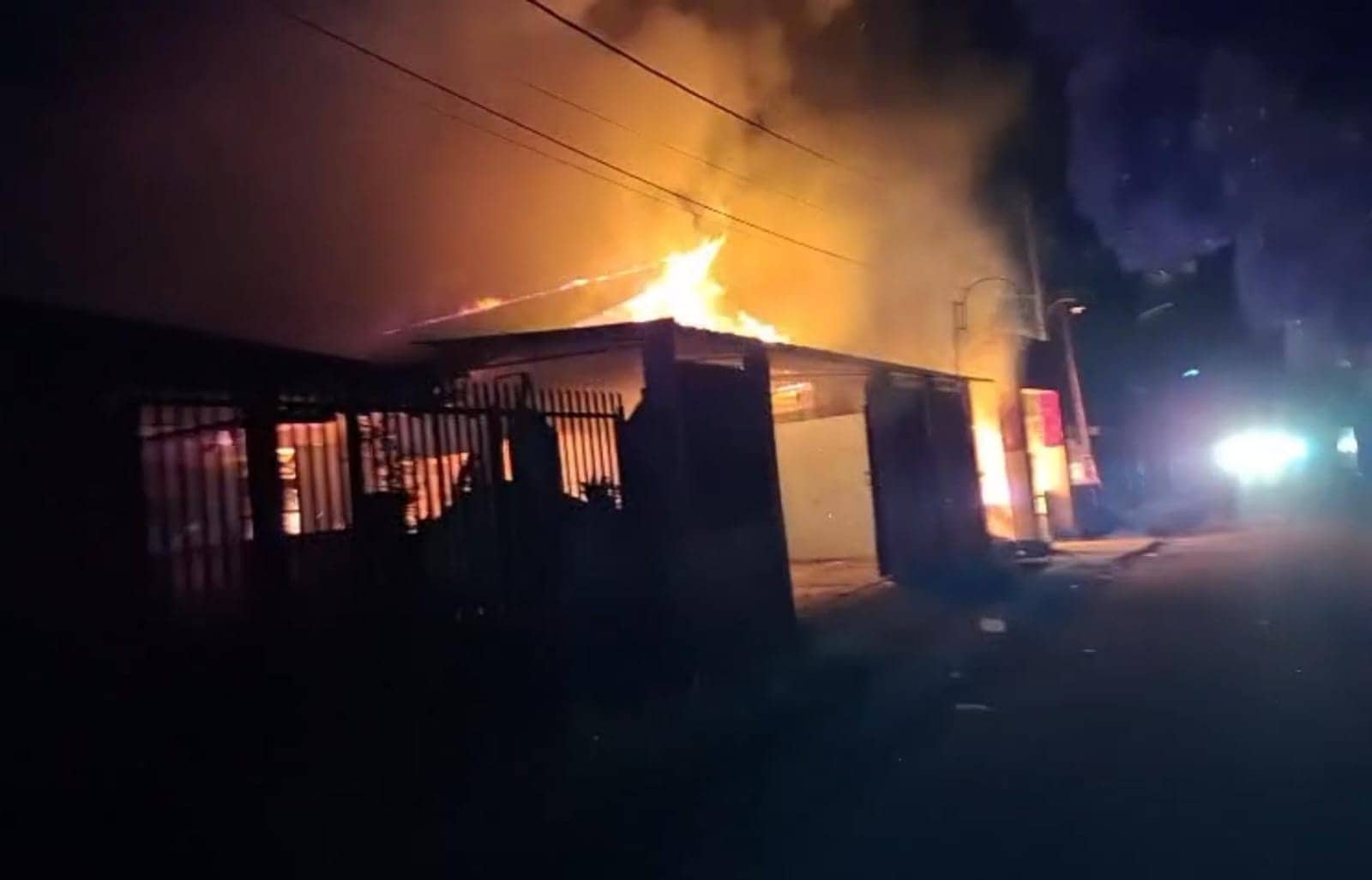 Ilustrasi berita Mimika: Pos Peka dan Rumah di Jalan Kesehatan Timika Terbakar, Polisi Beberkan Kronologinya