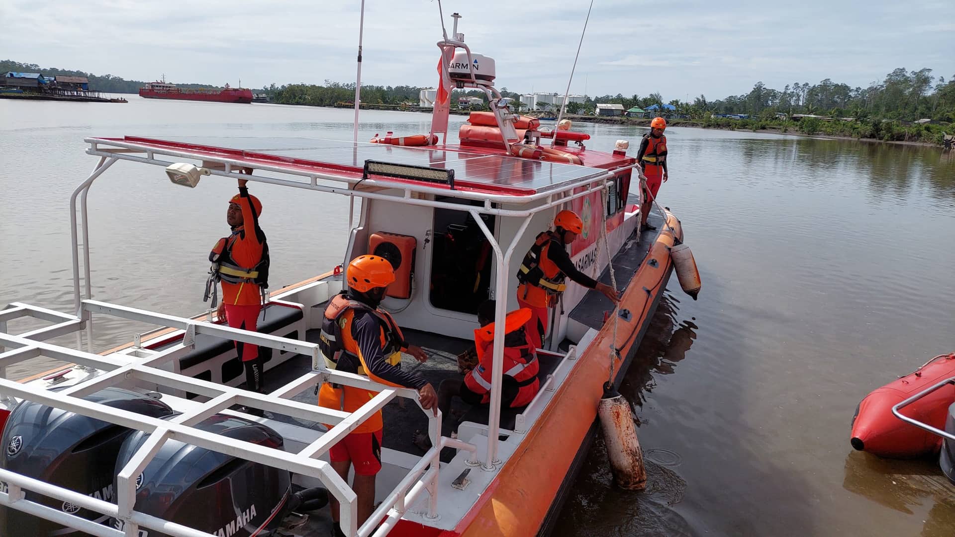 Ilustrasi berita Mimika: Long Boat Bermuatan Kepiting Bakau Tenggelam di Perairan Puriri Timika, 2 Selamat, 1 Masih Dicari Tim SAR Gabungan