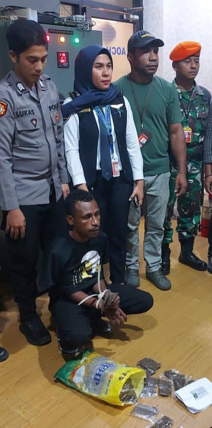 Ilustrasi berita JAYAPURA: Calon Penumpang Lion Air Kedapatan Bawa 42 Paket Ganja di Bandara Internasional Sentani