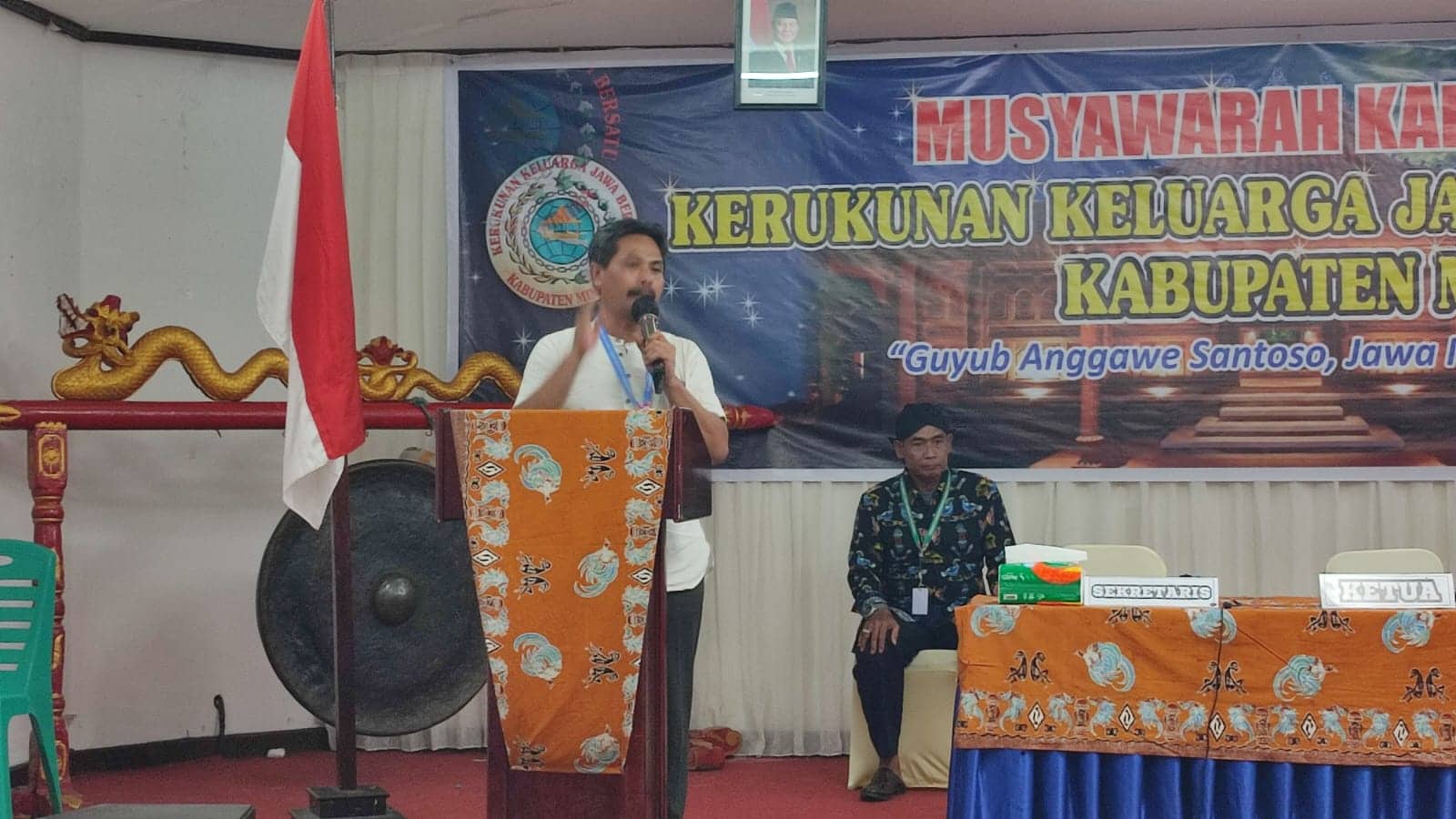 Ilustrasi berita Mimika: H. Syaikuri Kembali Terpilih Pimpin KKJB Mimika Periode 2025-2028