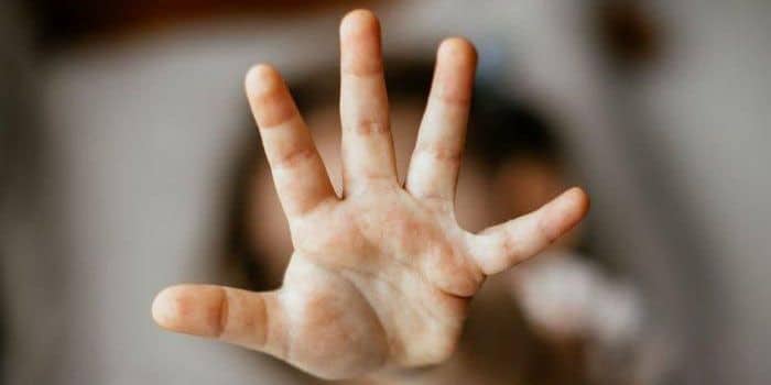 Ilustrasi berita Mimika: Bejat, Seorang Siswi Kelas I SMP di Timika Dilaporkan Dicabuli Ayah Kandung