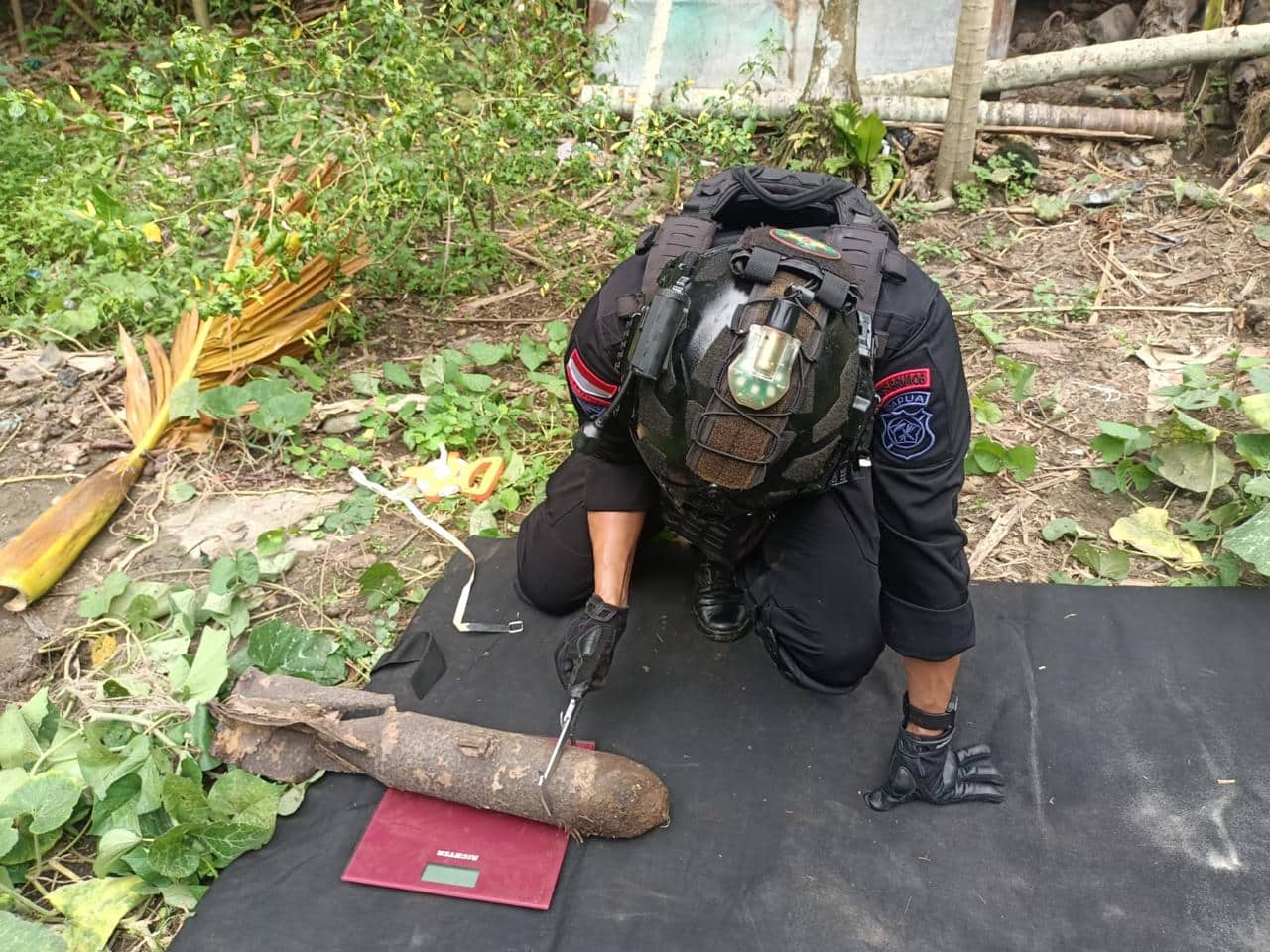 Ilustrasi berita JAYAPURA: Bom Seberat 6,7 Kilogram Ditemukan di Belakang Rumah Warga Kampung Sereh Sentani, Ini Faktanya