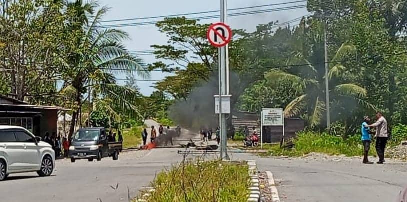 Ilustrasi berita Mimika: Buntut Penemuan Mayat, Warga Palang Perempatan Jayanti Distrik Kuala Kencana