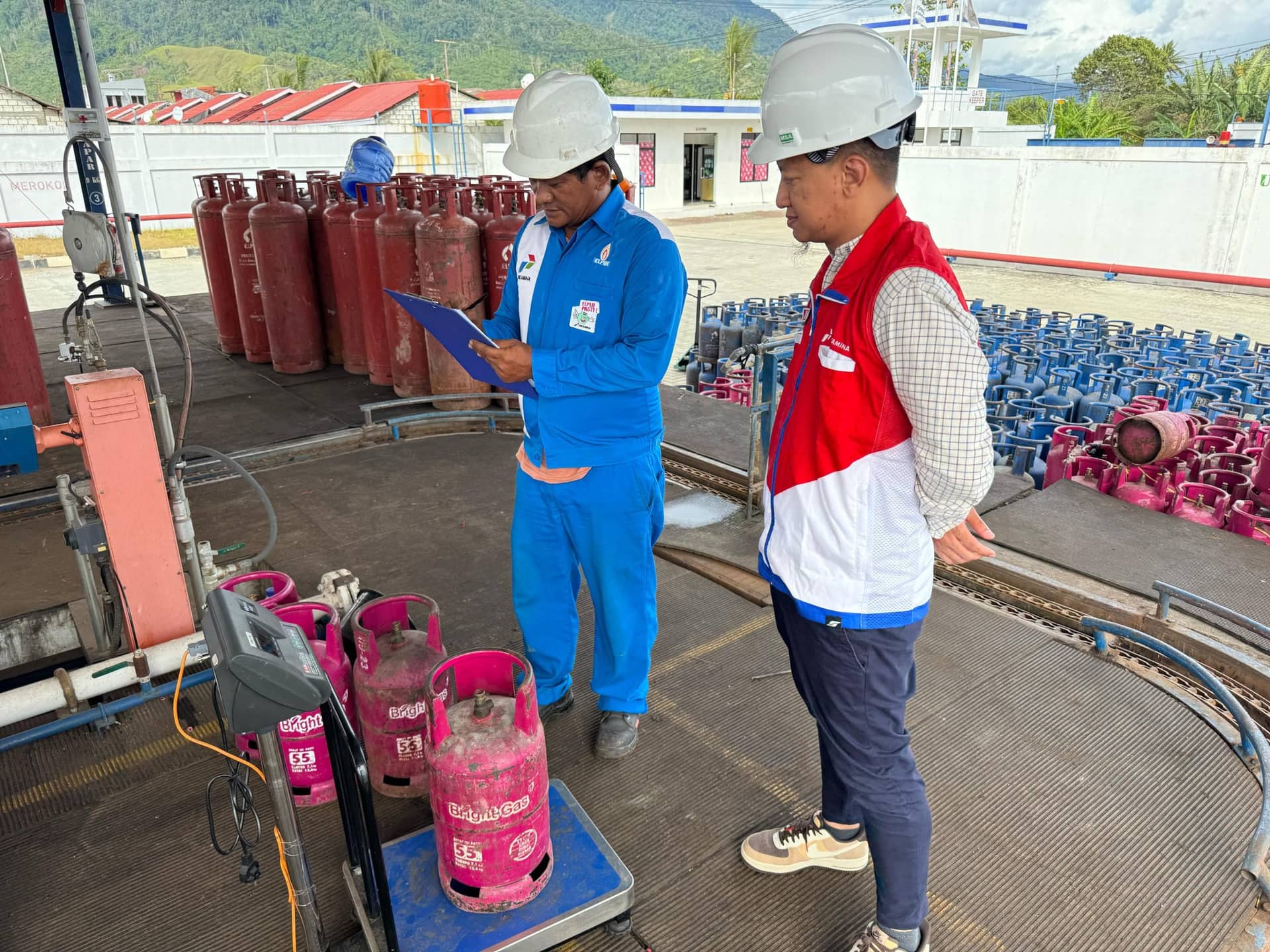 Ilustrasi berita JAYAPURA: Pastikan Kualitas BBM, Pertamina Minta Warga Tak Ragu Beli BBM di SPBU