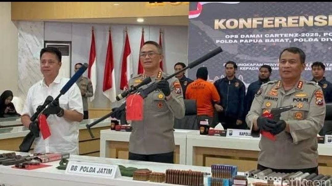 Ilustrasi berita Papua: Dua Warga Bojonegoro dan Satu Warga Tuban Pemasok Senjata dan Amunisi ke KKB Papua Terancam Hukuman Mati
