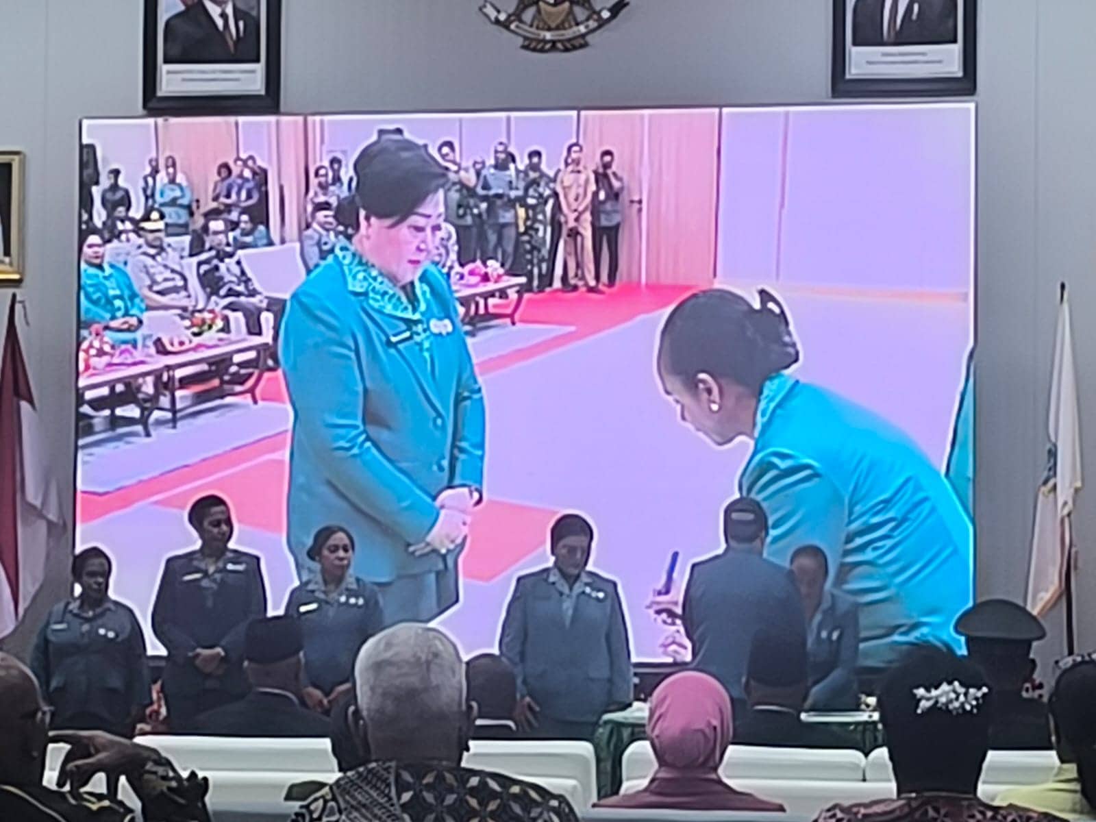 Ilustrasi berita Mimika: Resmi Jabat Ketua TP PKK, Suzy Rettob Siap Dukung Program 100 Hari Bupati dan Wakil Bupati Mimika