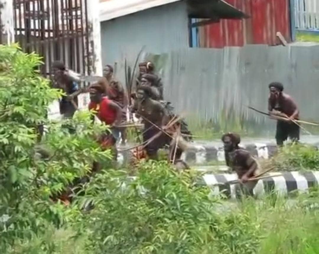 Ilustrasi berita Papua: Puluhan Massa yang Terluka Akibat Bentrokan di Puncak Jaya Dirawat di RSUD Mulia, Sebagian Dirujuk ke Jayapura