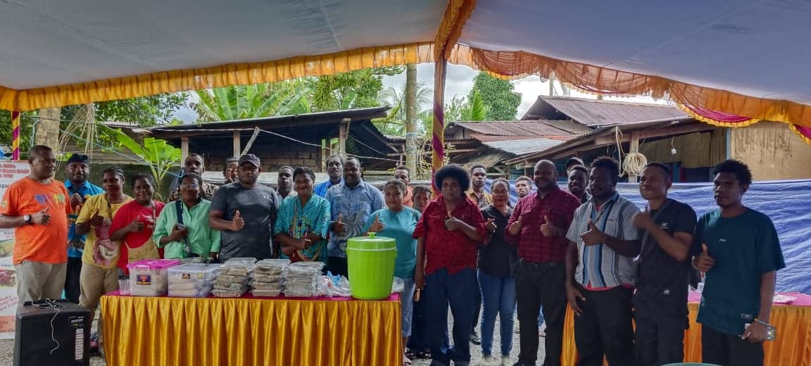 Ilustrasi berita Mimika: Bazar Amal Panitia Pentahbisan Calon Pastor Kamoro: Wujud Dukungan untuk Masa Depan Gereja di Mimika