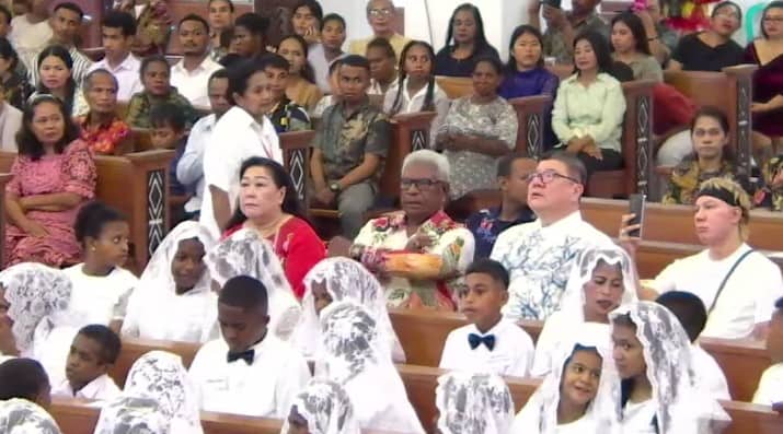 Ilustrasi berita Mimika: Malam Paskah, Bupati Mimika dan Dubes Seychelles untuk ASEAN Ikut Misa di Gereja Katedral Tiga Raja