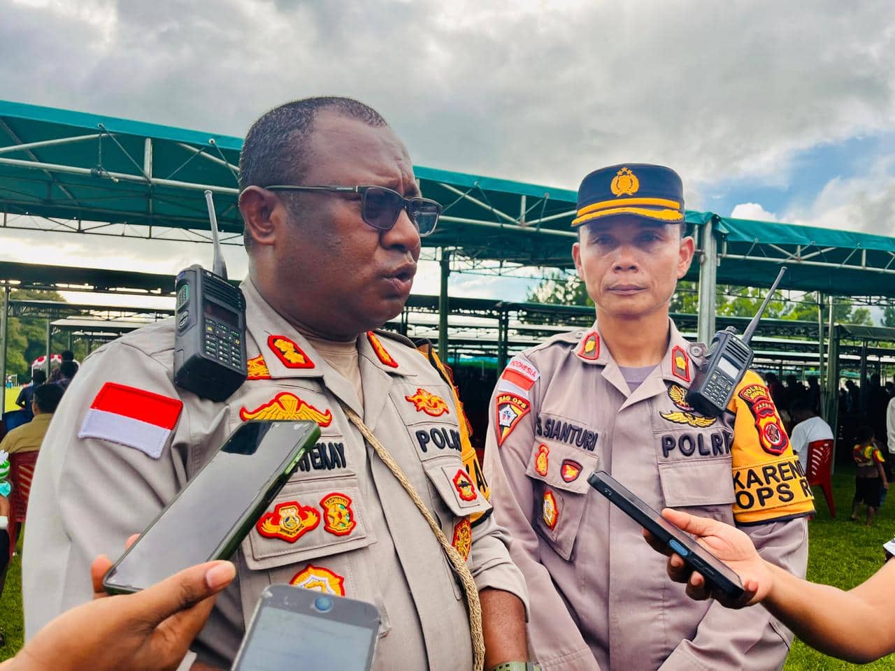Ilustrasi berita JAYAPURA: Ribuan Simpatisan Gubernur Papua Pegunungan Gelar Bakar Batu di Sentani, Kapolres: Masyarakat Jangan Mabuk
