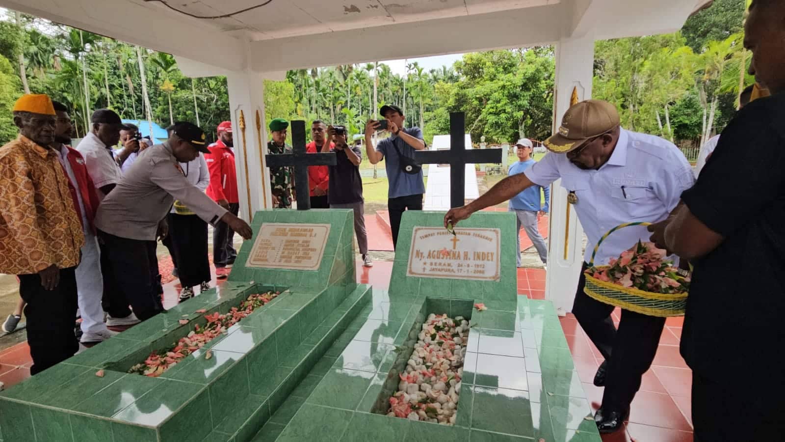 Ilustrasi berita JAYAPURA: Barisan Merah Putih Ziarah ke Makam Pahlawan Marthen Indey, Sambut 1 Mei Hari Kembalinya Papua ke NKRI