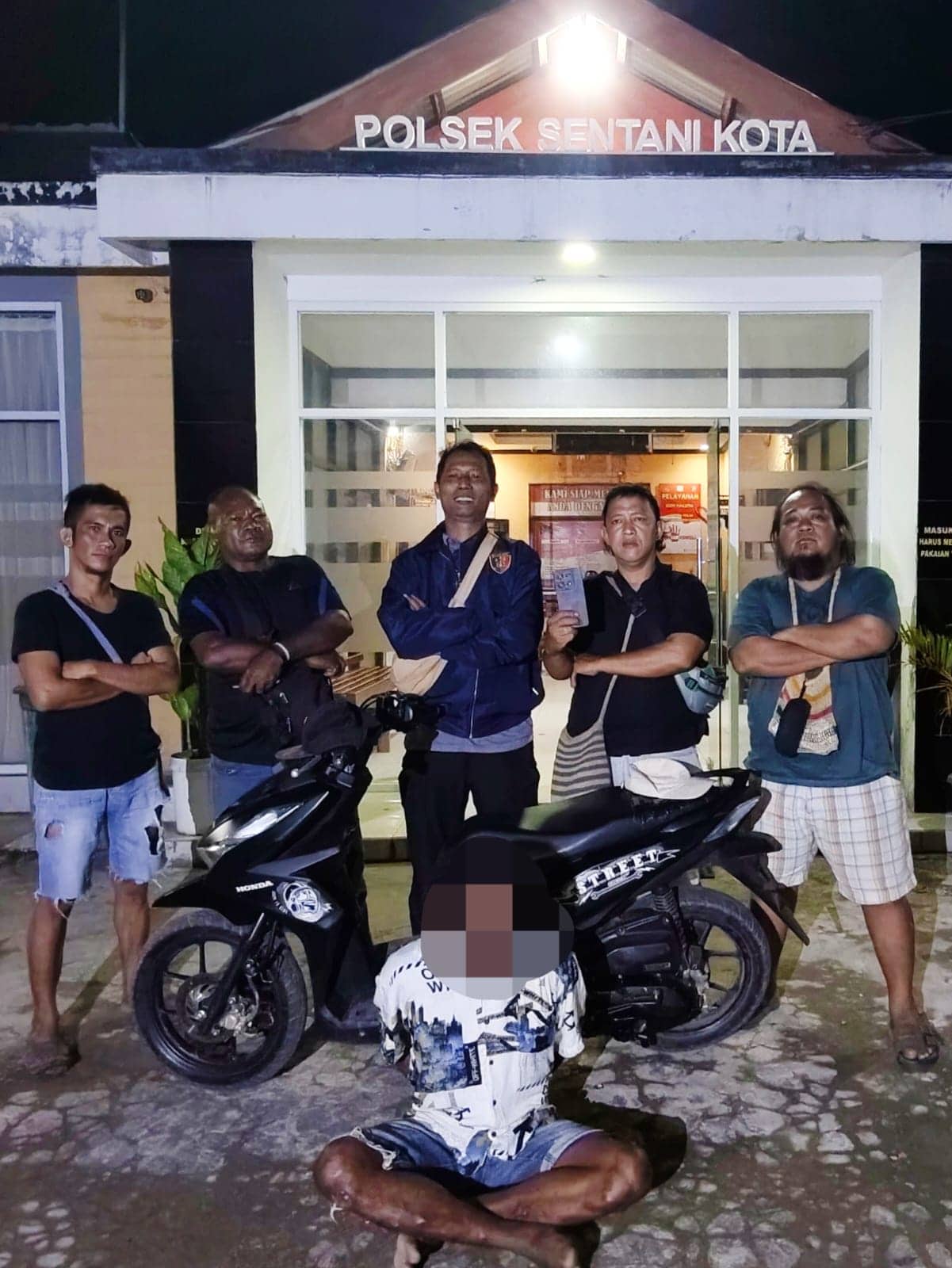 Ilustrasi berita JAYAPURA: Polisi Tangkap Pelaku Curanmor di Jembatan Kali Warno Sentani, Satu Unit Motor dan Handphone Diamankan