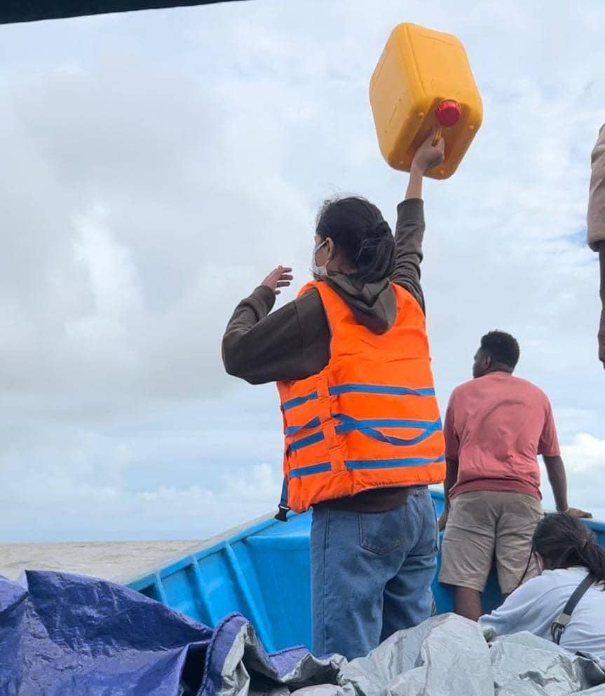 Ilustrasi berita Mimika: Cerita Nakes Penumpang Fiber, 6 Jam Terjebak di "Laut Paling Angker" Puriri Hingga Angin Malaikat Membawa Pulang Mereka ke Pantai Nairawa