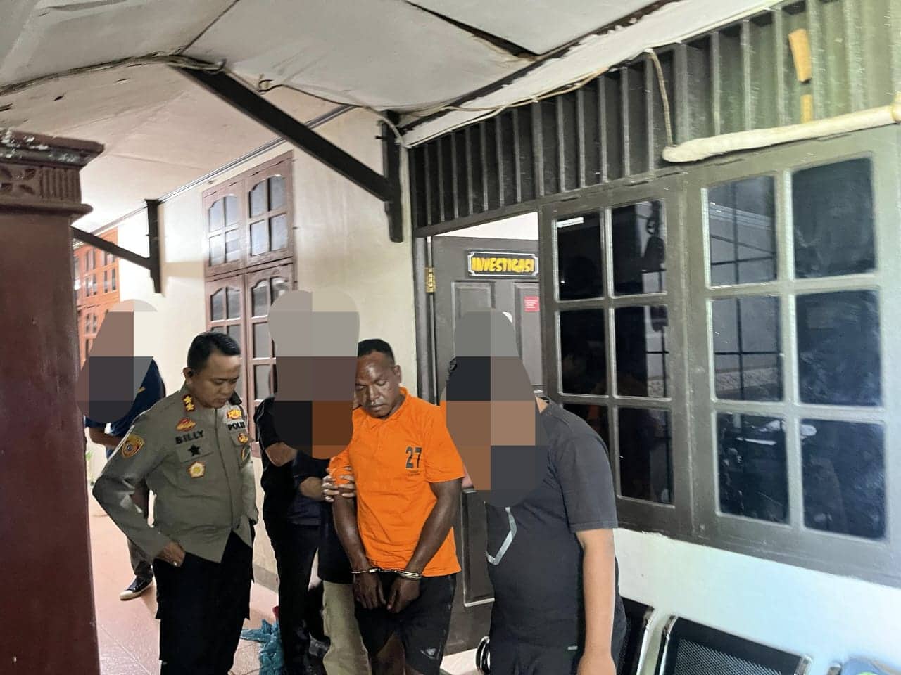Ilustrasi berita Mimika: Ditangkap di Timika, DPO KKB Puncak Yekis Wanimbo Terlibat Pembakaran Camp PT Unggul, Tim Satgas Amankan 1 Pucuk Senpi