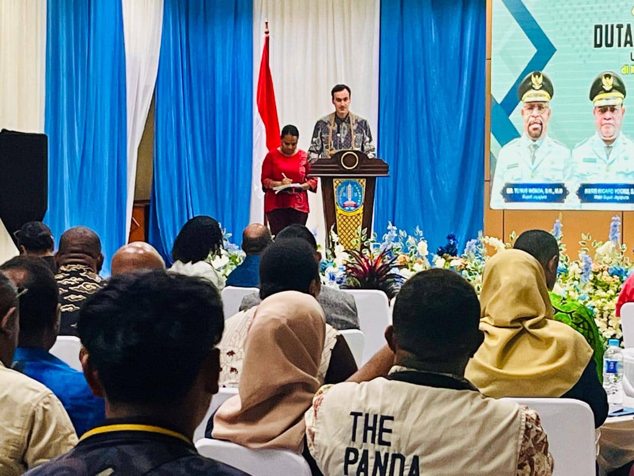 Ilustrasi berita JAYAPURA: Dubes Finlandia Temui Bupati Jayapura, Bahas Kerja Sama Pengelolaan Sampah dan Pendidikan
