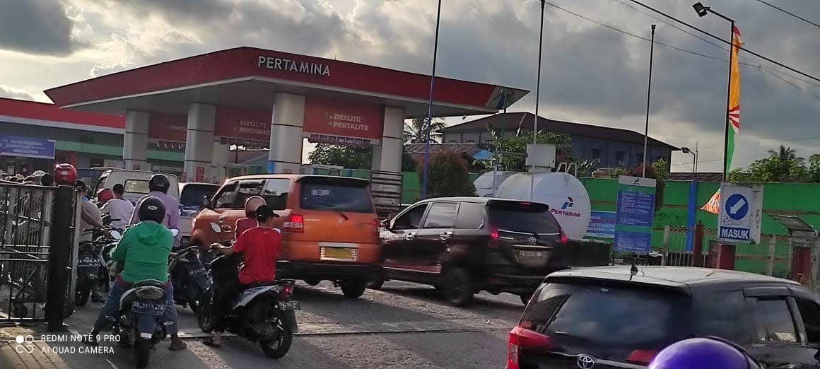 Ilustrasi berita Mimika: SPBU Timika Dihukum, Antrean Panjang Muncul Imbas Penghentian Pertalite