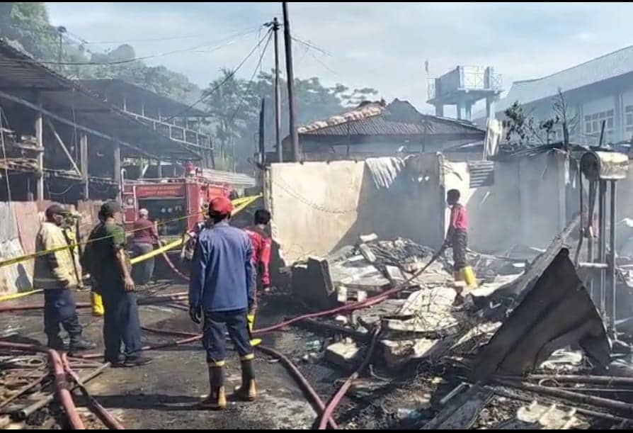 Ilustrasi berita JAYAPURA: Kebakaran di Dok VII Jayapura, Polisi: Tiga Rumah Hangus, Api Diduga Berasal dari Rumah Juber Sitorus