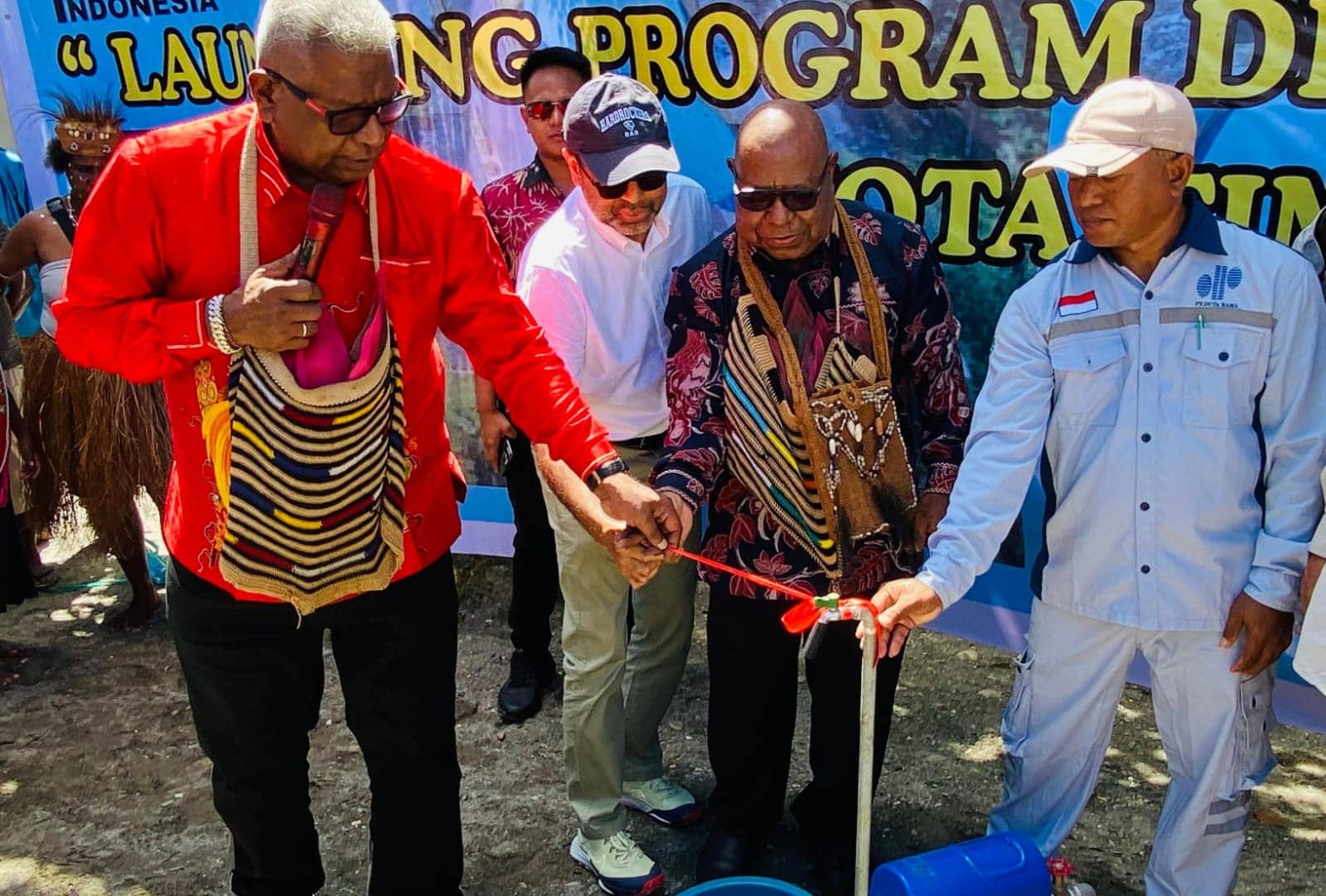 Ilustrasi berita Mimika: Pemda Mimika dan PT Freeport Indonesia Resmi Distribusikan Air Bersih untuk Warga Kota Timika