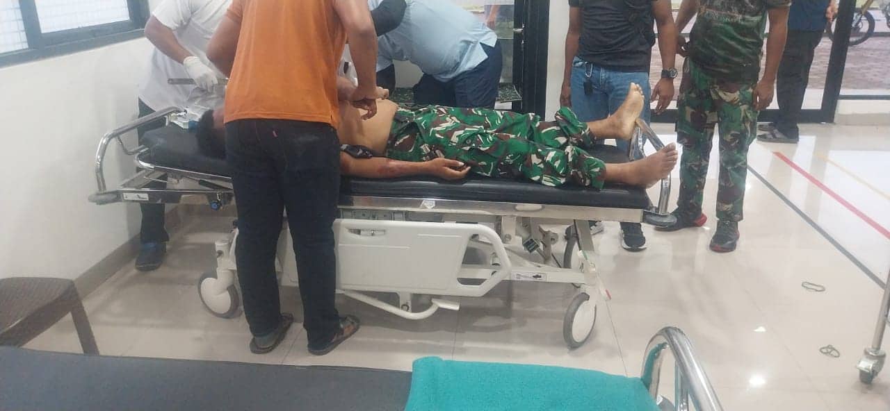 Ilustrasi berita Mimika: Anggota TNI yang Ditikam OTK di Pasar SP XIII Timika Meninggal Dunia, Begini Pernyataan Kapolres