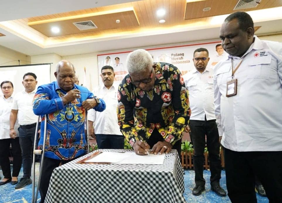 Ilustrasi berita Mimika: Kembali Pimpin PMI Mimika, Johannes Rettob Fokus Bangun UTD dan Perkuat Misi Kemanusiaan