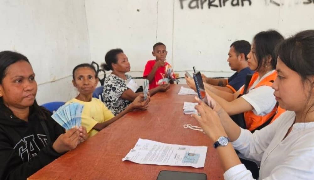 Ilustrasi berita Mimika: Penyaluran BSU di Timika Baru Capai 4.822 Penerima dari Total 84.137 KPM di Papua