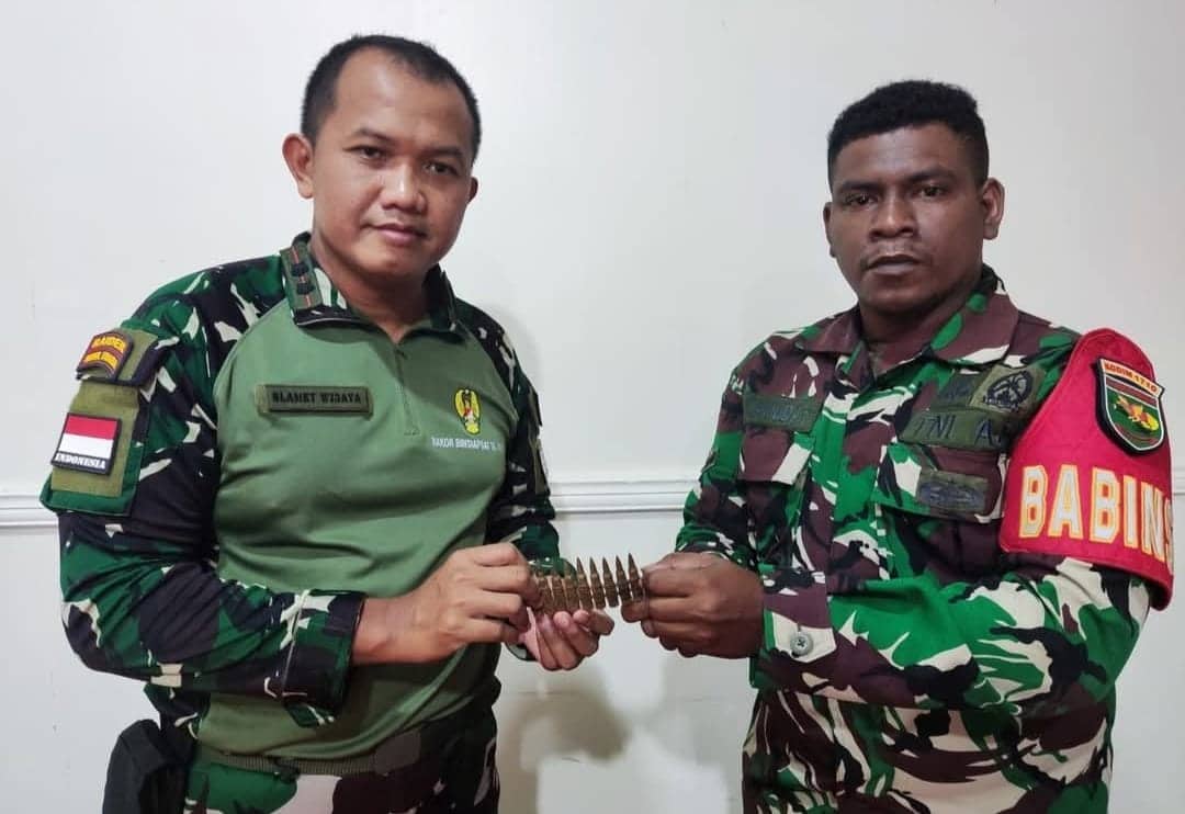 Ilustrasi berita Mimika: Warga Kwamki Narama Serahkan 9 Butir Amunisi ke Babinsa Kodim 1710/Mimika