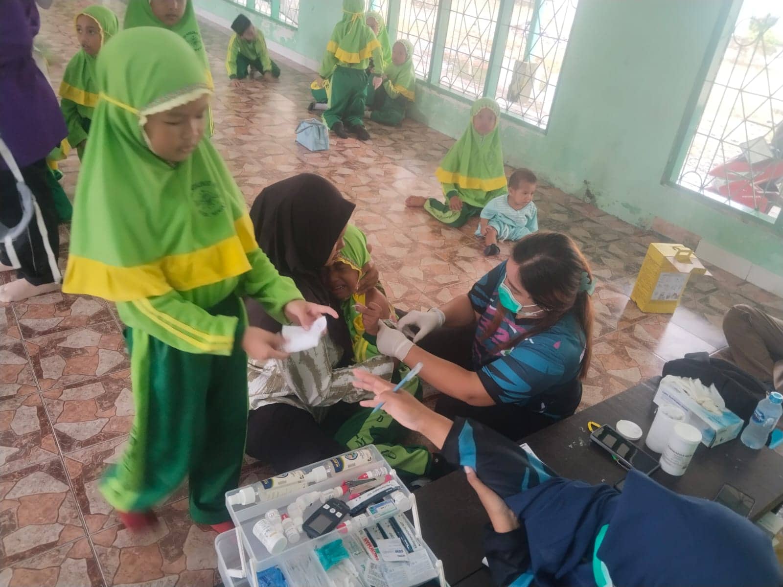 Ilustrasi berita Mimika: Cegah Kanker Serviks, Dinkes Mimika Berikan Vaksin HPV dan Tetanus Difteri untuk 600 Siswa SD